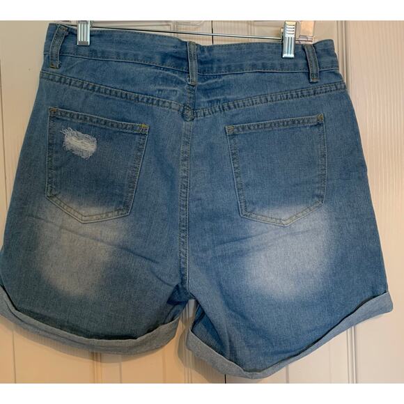 Jean shorts distressed new no tags XL light wash - Picture 3 of 7